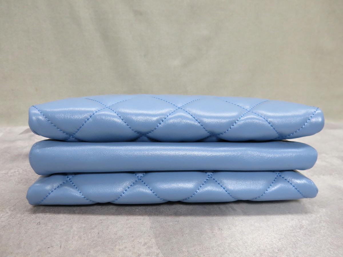 ○未使用○COCOCELUX GOLD○コンパートメント○ダイヤモンド レザー 本  