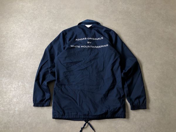 美品○White Mountaineering x adidas○バックロゴプリント 別注コラボ 
