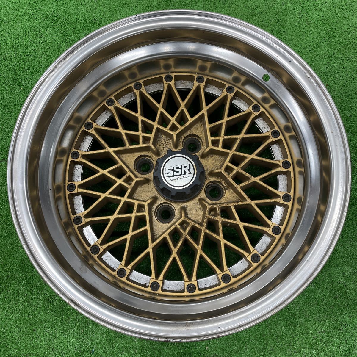 20、SSR スピードスター フォーミュラメッシュ PCD114.3 4H 15×8J 