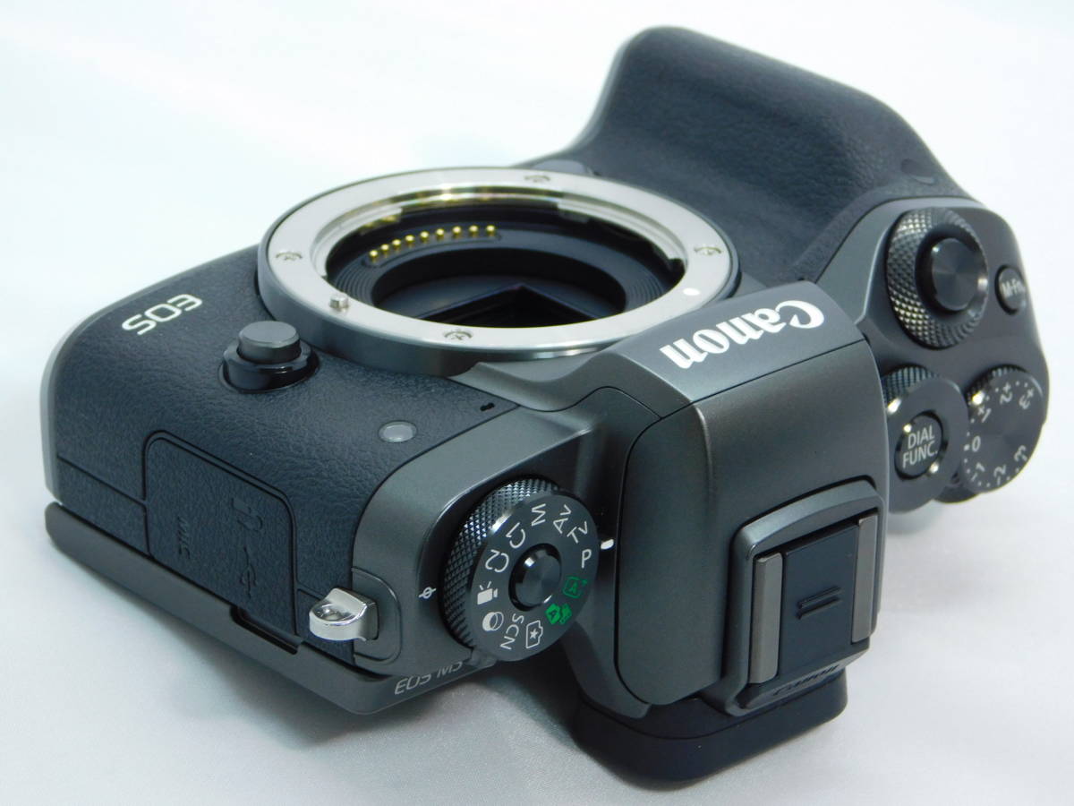 16517 □極上品□ Canon EOS M5 ボディ キヤノン CANON EOS M5 【公式