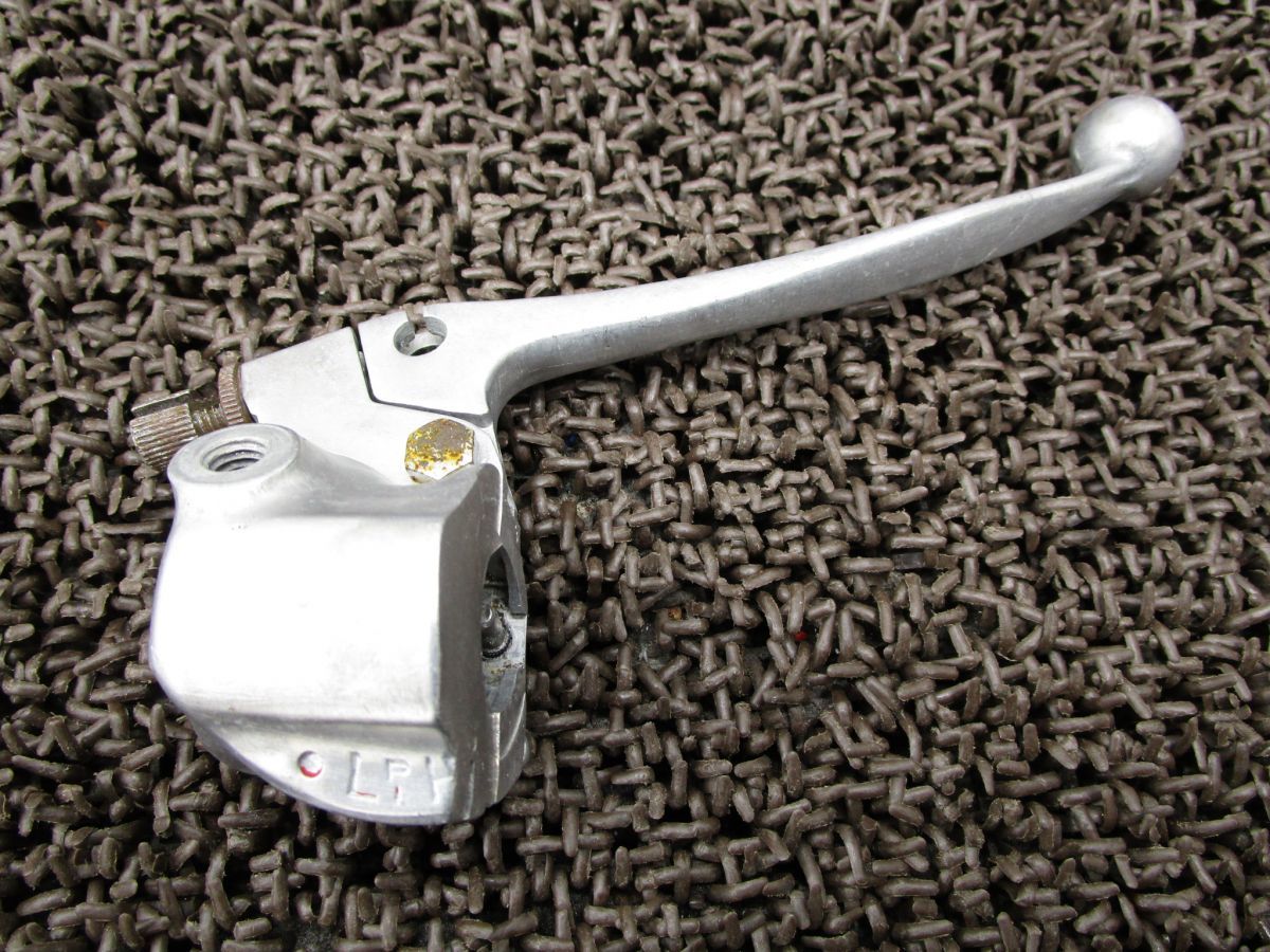  ベンリィCD125K ハンドルスイッチ右 ブレーキレバー j7 CD125K ホンダ キルスイッチ CD125KE Benly(ホンダ用)｜売買されたオークション情報、yahooの商品情報をアーカイブ公開 - オークファン オートバイメーカー別