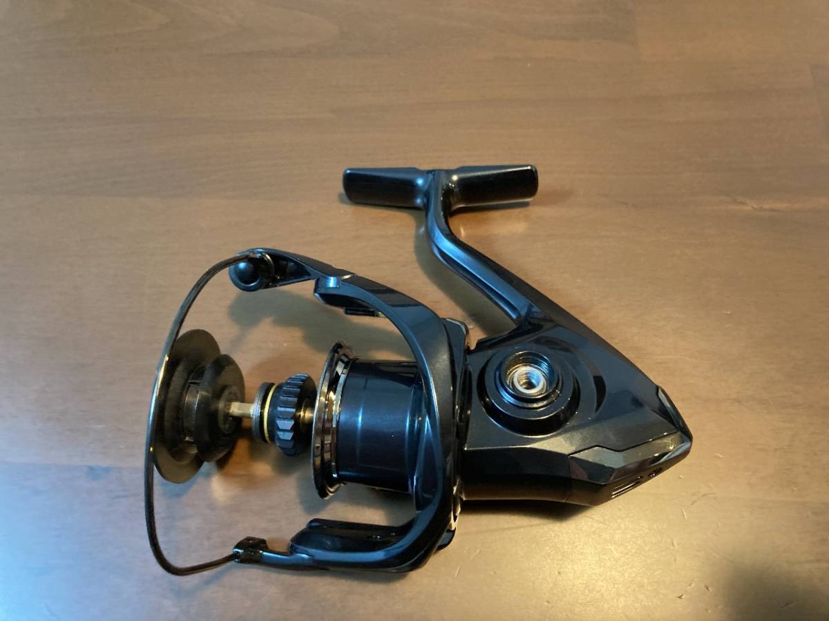 美品 シマノ 19ヴァンキッシュ C5000XG ボディのみ SHIMANO 19