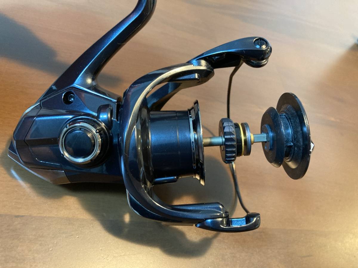 美品 シマノ 19ヴァンキッシュ C5000XG ボディのみ SHIMANO 19