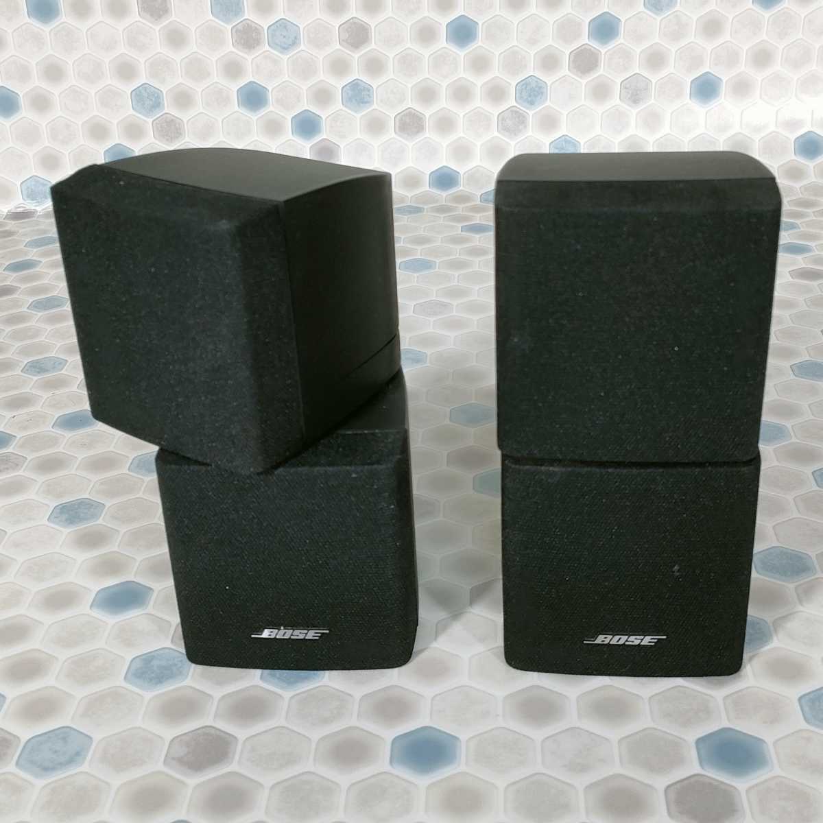 驚きの破格値，低価 ○BOSE ダブルキューブ型 サテライトスピーカー ペア