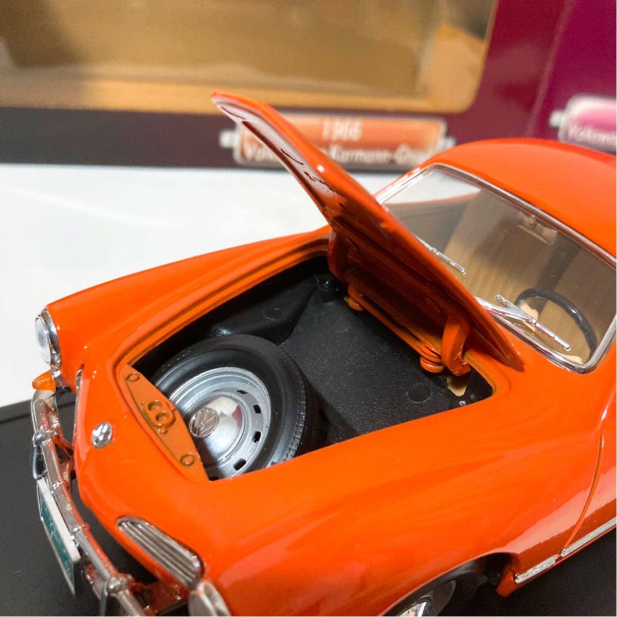 ロードシグネチャー VW カルマンギア 1/18 【フォルクスワーゲン