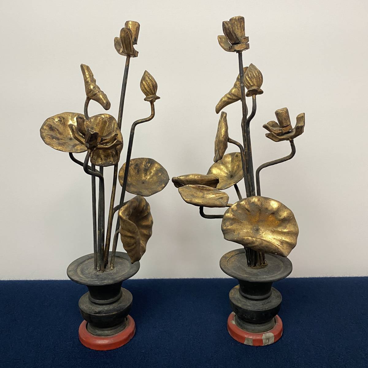  仏教美術 木製 金箔 常花 17本 一本欠品 高さ32cm / ダメージあります 時代 寺物 寺院道具 仏具 花立 骨董(仏具一般)｜売買されたオークション情報、yahooの商品情報をアーカイブ公開 - オークフ 仏具一般