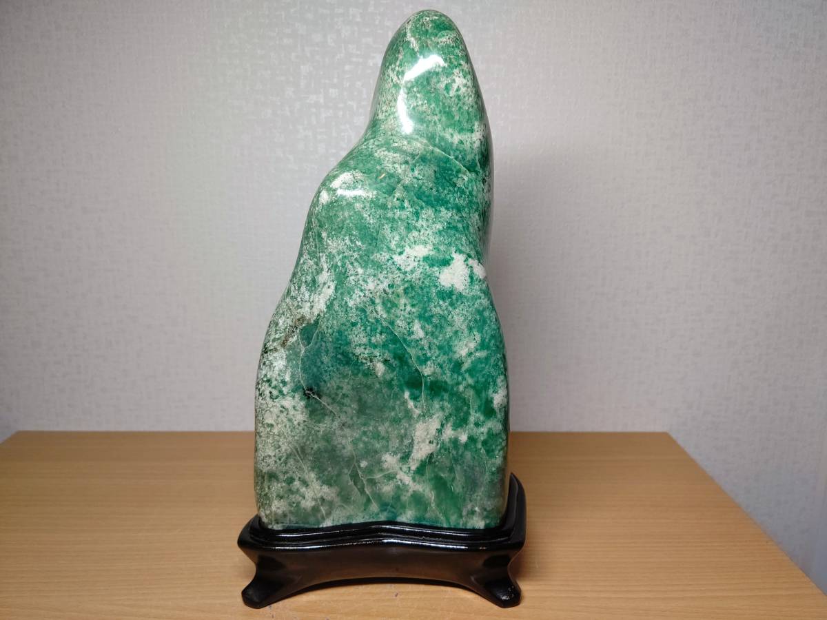 ◇上質・緑◇ 5.4kg 翡翠 ヒスイ 翡翠原石 原石 ネフライト 鑑賞石