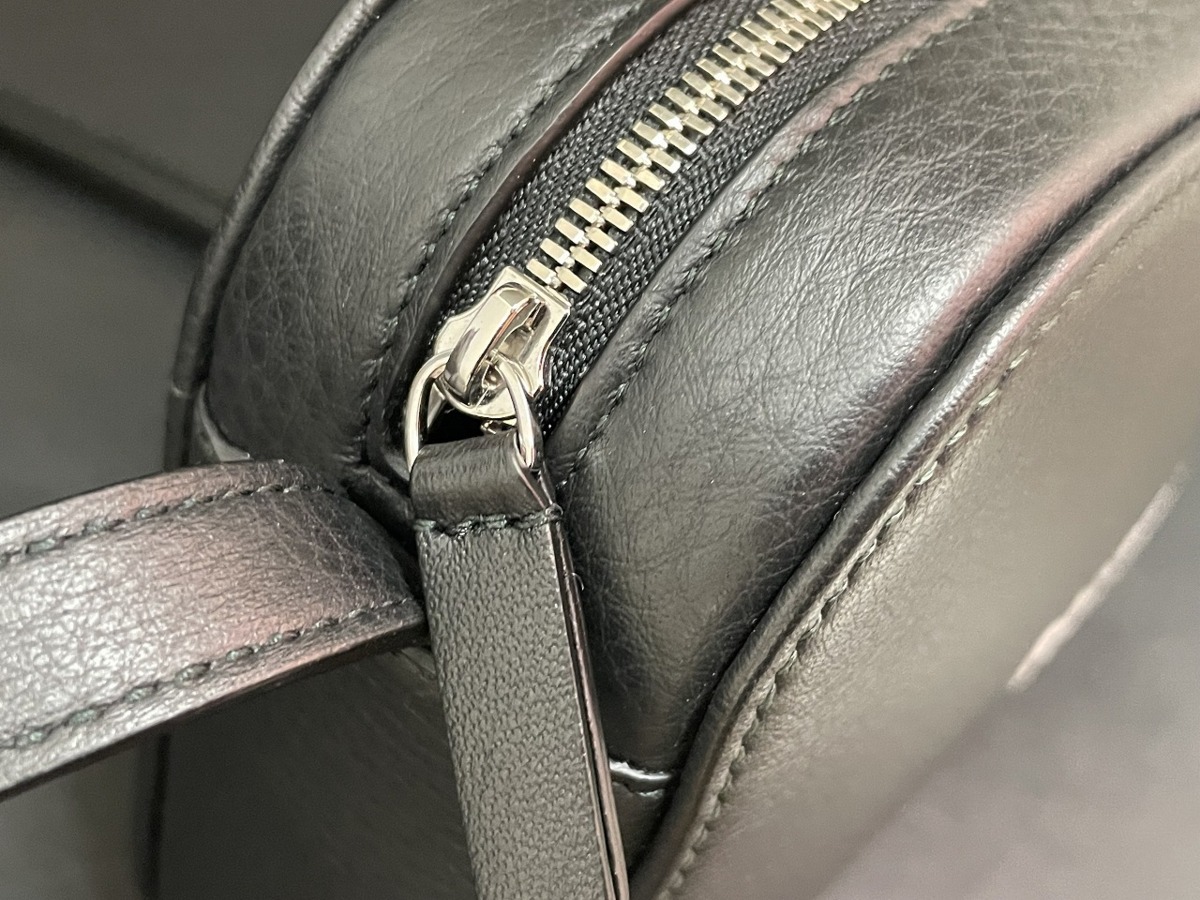 〓 展示品【BALENCIAGA バレンシアガ ショルダーバッグ エブリディ 