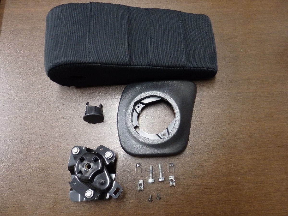 専用ページ ラクティス | トヨタ純正オプションセンターコンソールボックス NCP100