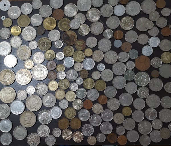 古銭 硬貨 まとめ 海外 まとめ売り 大量 外国銭 外国 外国コイン 1.5kg