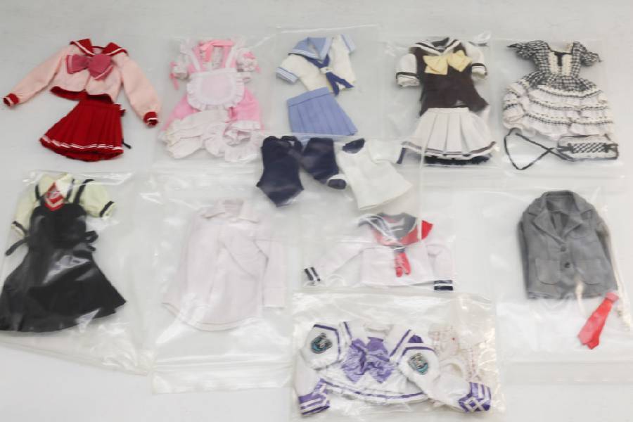詳細不明 ドール用 女子高生 制服 ウェイトレス 衣装 まとめ タバコ臭あり 375f21 カスタムドール 売買されたオークション情報 Yahooの商品情報をアーカイブ公開 オークファン Aucfan Com