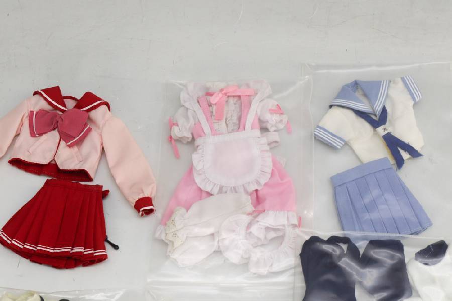 詳細不明 ドール用 女子高生 制服 ウェイトレス 衣装 まとめ タバコ臭あり 375f21 カスタムドール 売買されたオークション情報 Yahooの商品情報をアーカイブ公開 オークファン Aucfan Com