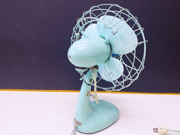 扇風機 昭和レトロ MITSUBISHI 三菱 レトロ 古道具ビンテージ ホワイト MITSUBISHI三菱電機 ヴィンテージ レトロ扇風機 ☆ モデル 安い MITSUBISHI☆三菱電動シャープナー☆鉛筆削り☆昭和レトロ DM-12L MITUBISHI,三菱レトロ扇風機,ビンテージ