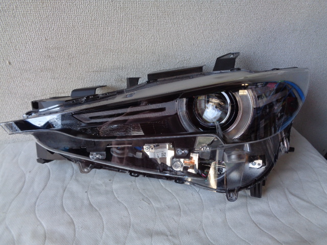 CX-5 KFEP KF5P KF2P 純正 右ヘッドライト 右ライト LED K124-51-031S