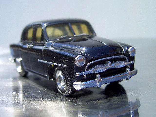 1⁄43 カドー玩具No.14 トヨタ トヨペット クラウン RS 30年