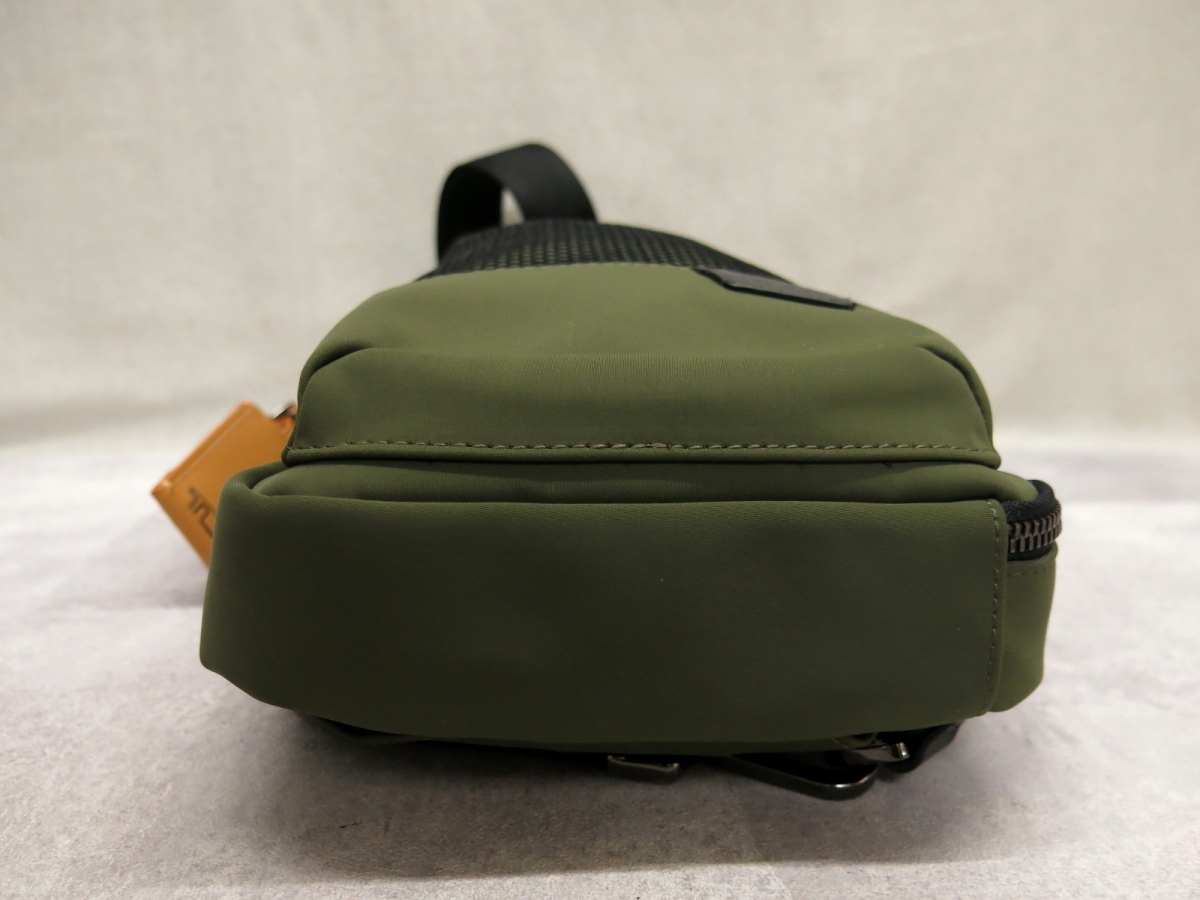 お得，お買い得 ○未使用○TUMI トゥミ○ナイロン カーフ レザー 本革○