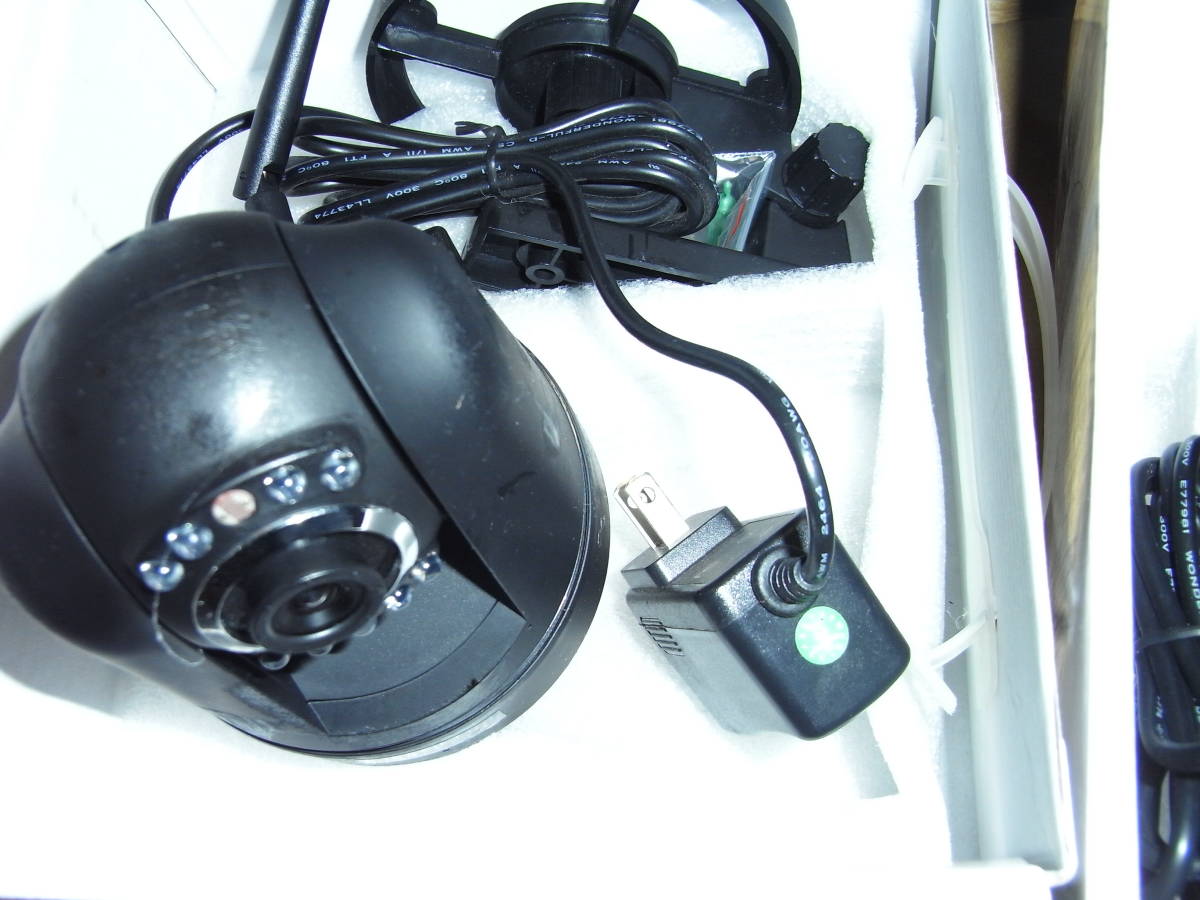 IP WIRELESS WIRED CAMERA apexis 二種類計4台 詳しい内容は不明です。開封未使用格安ジャンク出品 IP Camera Apexis back garden Price