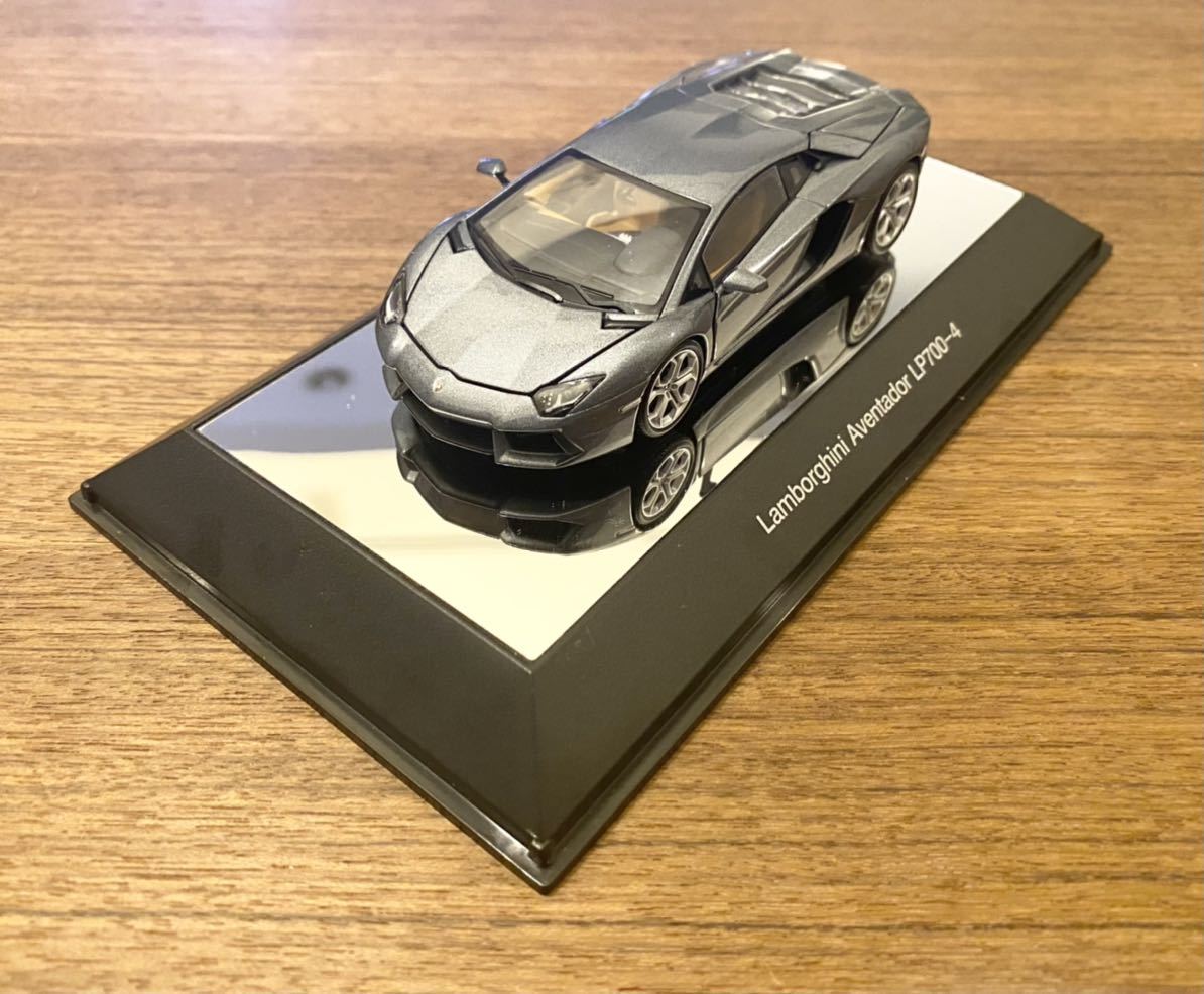 新古品 オリジナルパッケージ付き 希少！1/43 オートアート 新型 ランボルギーニ アベンタドール LP700-4 グレーメタリック