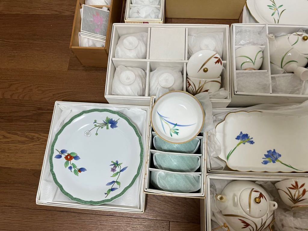 香蘭社 | 食器 茶器 有田焼香蘭社 和食器リサイクル通販ショップ 急須 湯呑 &frasl;皿鉢急須湯呑茶器 うつわ お湯飲み 器 おまとめ 有田焼 小鳥の詩・茶の間揃 湯呑みセット（ブランド香蘭社）（茶道具・湯呑・急須