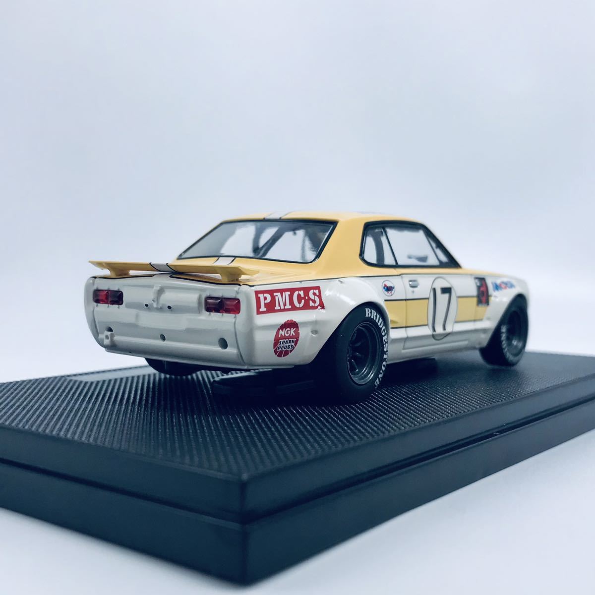激レア EBBRO 1/43 1972年型 KPGC10 NISSAN スカイライン GT-R