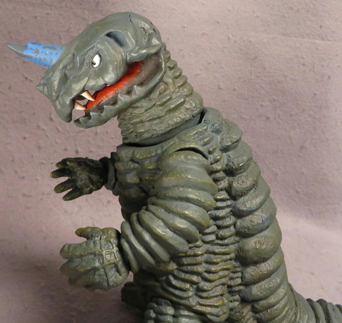 エクスプラス 大怪獣シリーズ ウルトラマン編 「青色発泡怪獣 アボラス 