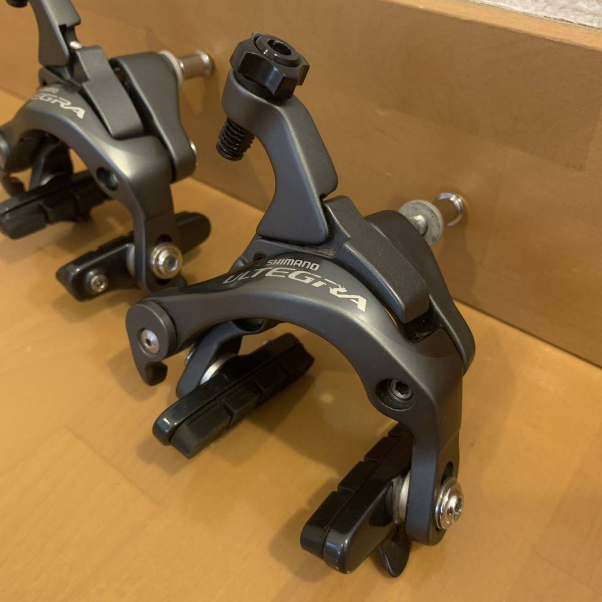 シマノ SHIMANO アルテグラ ULTEGRA BR-6800 ブレーキキャリパー 前後