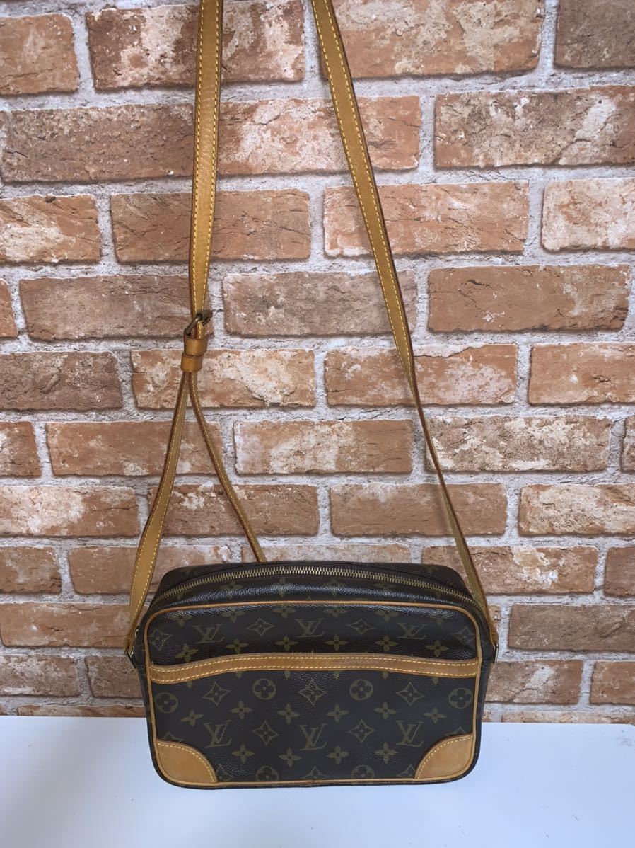 LOUIS VUITTON・ルイヴィトン　モノグラム　トロカデロ 27　ショルダーバッグ　斜めがけ　MB0073 VUITTON LOUIS ルイ・ヴィトン ティ・パレPM M45900 “モノグラム・エンブレム”を発表