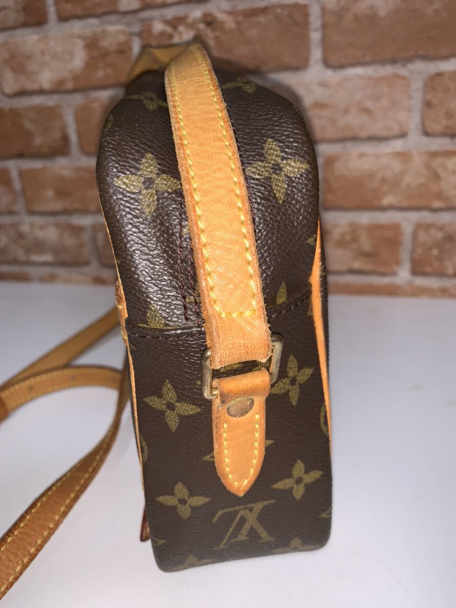 LOUIS VUITTON・ルイヴィトン　モノグラム　トロカデロ 27　ショルダーバッグ　斜めがけ　MB0073 VUITTON LOUIS ルイ・ヴィトン ティ・パレPM M45900 “モノグラム・エンブレム”を発表