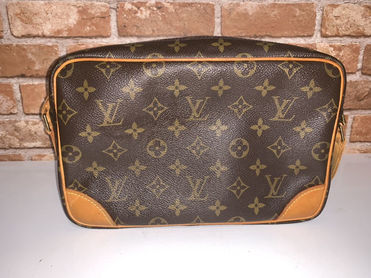 LOUIS VUITTON・ルイヴィトン　モノグラム　トロカデロ 27　ショルダーバッグ　斜めがけ　MB0073 VUITTON LOUIS ルイ・ヴィトン ティ・パレPM M45900 “モノグラム・エンブレム”を発表