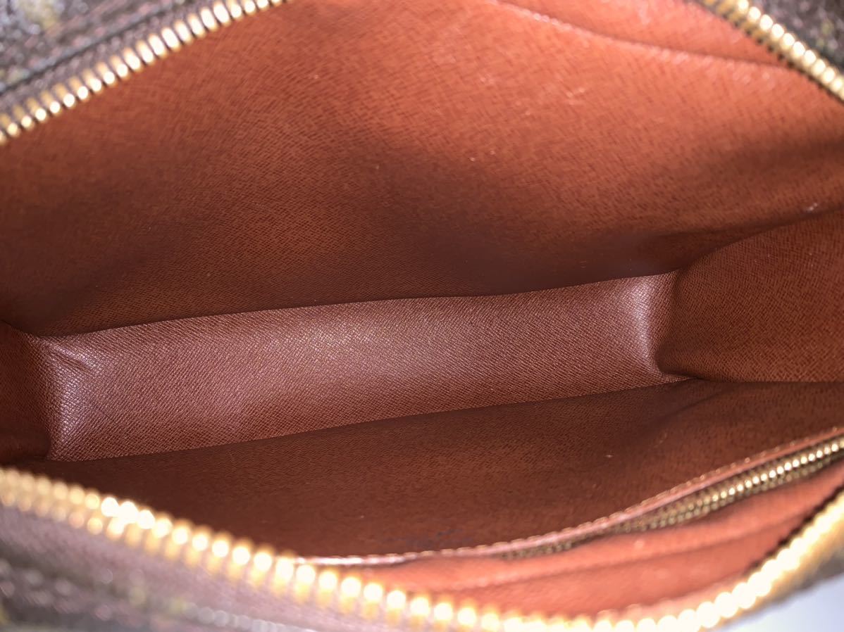 LOUIS VUITTON・ルイヴィトン　モノグラム　トロカデロ 27　ショルダーバッグ　斜めがけ　MB0073 VUITTON LOUIS ルイ・ヴィトン ティ・パレPM M45900 “モノグラム・エンブレム”を発表