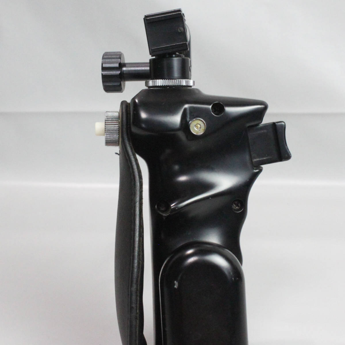 060932 【並品 マミヤ】 Mamiya レフトハンド マルチアングルグリップ 