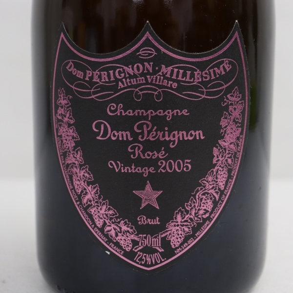 Dom Perignon（ドンペリニヨン）ロゼ 2005 12.5％ 750ml ※キャップ