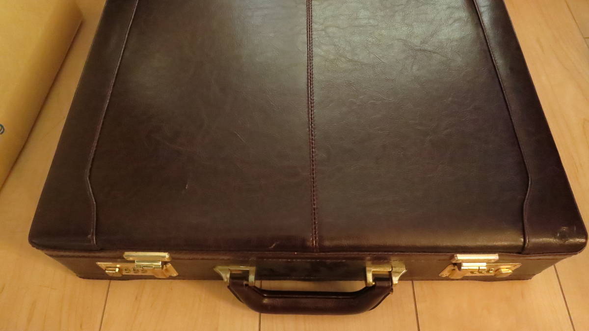 ヴィンテージ！レザー アタッシュケース ブラウン 2個 鍵付き ダイヤル