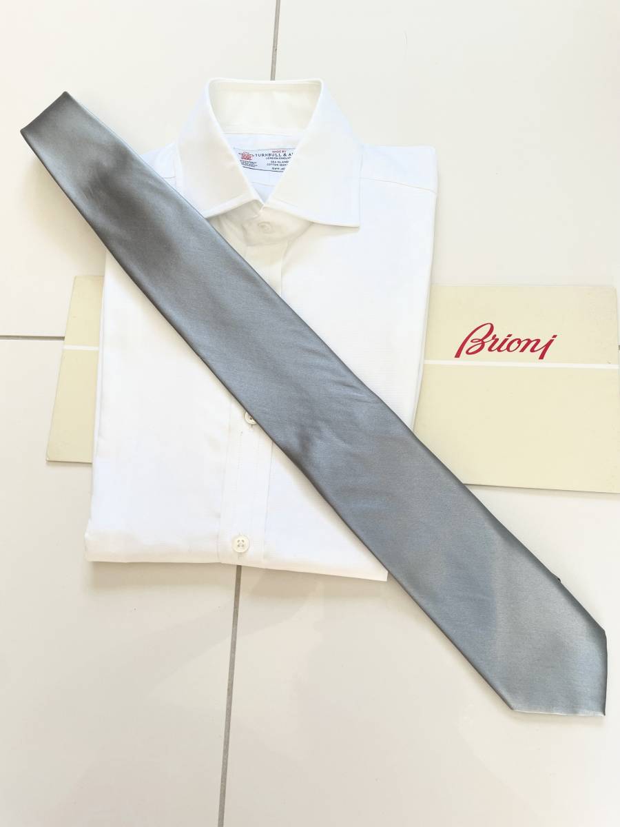 □ 新品 Brioni ブリオーニ 定価3万3000円 永久定番 シルバーグレー