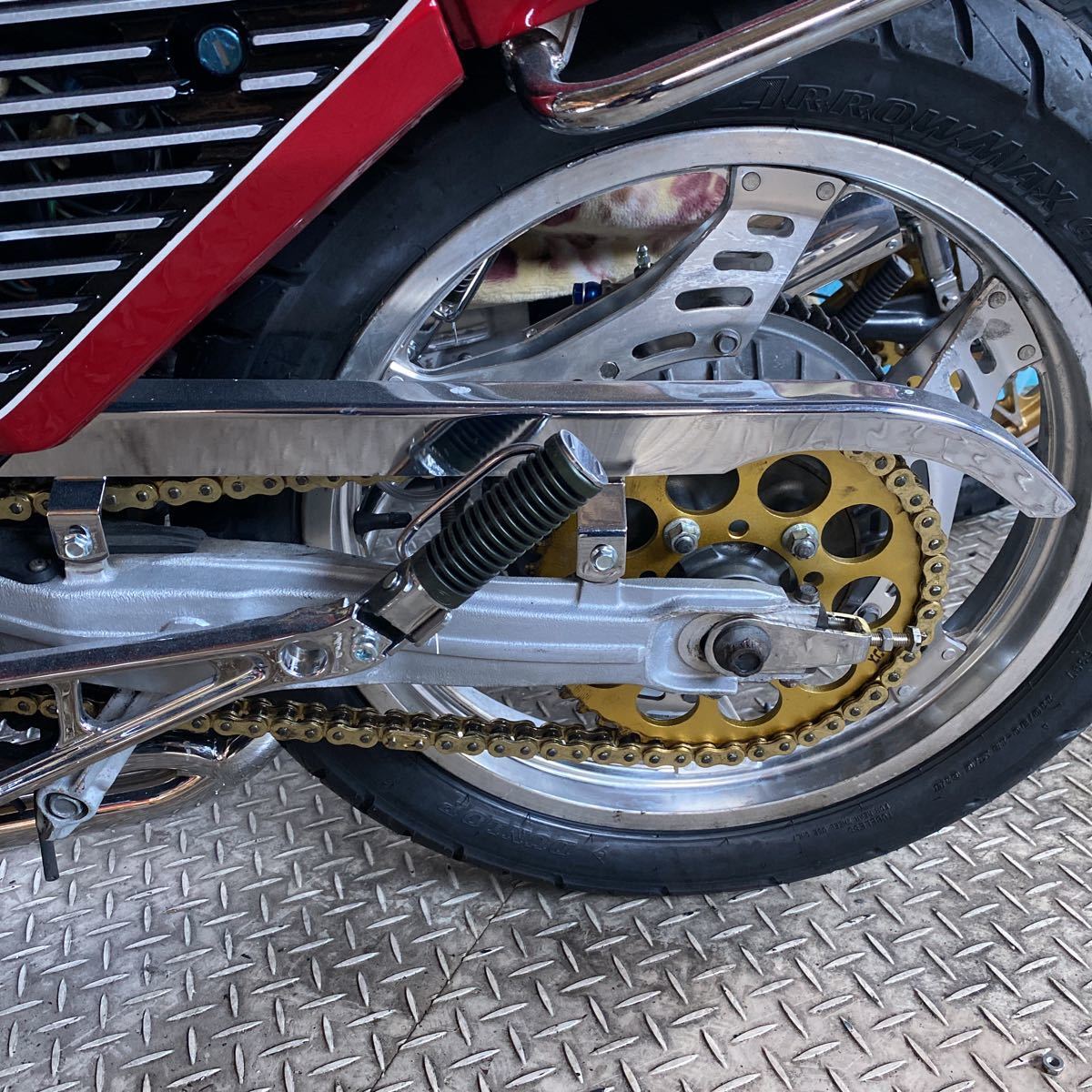 ハリケーン CBX400F 当時物 チェーンケース 公式通販 チェーンカバー