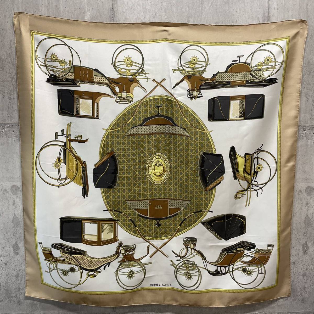 カレ90 エルメス A スカーフ VOITURES LES HERMES TRANSFORMATION Les