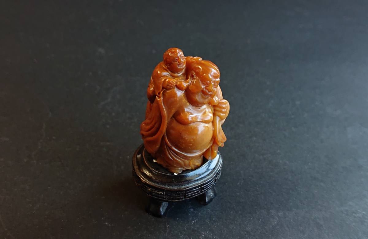 特大印材 寿山石 ／書道用品のトモナリ 印材 人物布袋彫 台付 寿山石 手玩