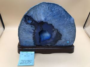 メノウ 原石のYahoo!オークション(旧ヤフオク!)の相場・価格を見る