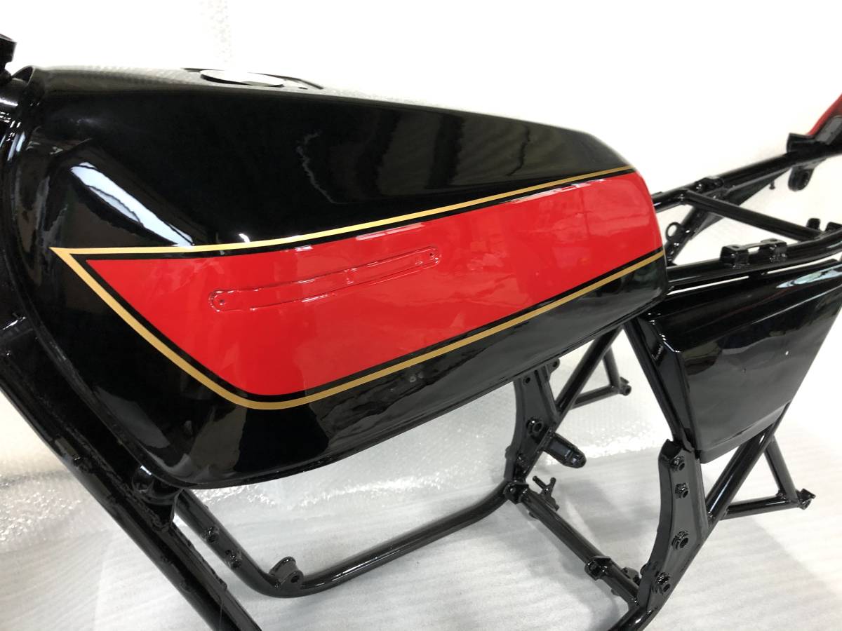 z400fx 外装セット 黒タンク サイドカバー　テールカウル ＋コック送料込み Z400FX外装最終型E4B新塗装 タンク サイドカバー テールカウル