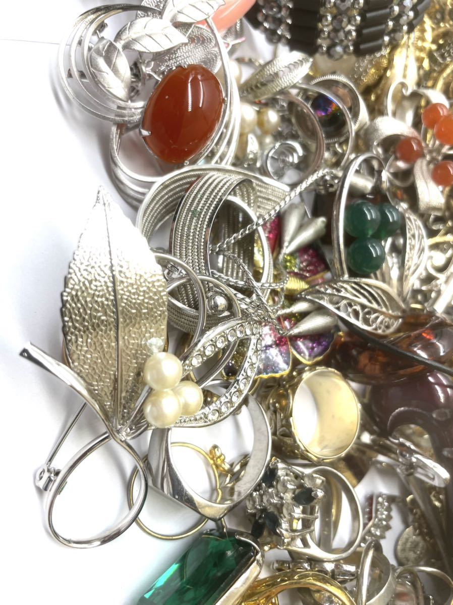 メッキ イミテーション アクセサリー おまとめの買取実績 | 買取専門店