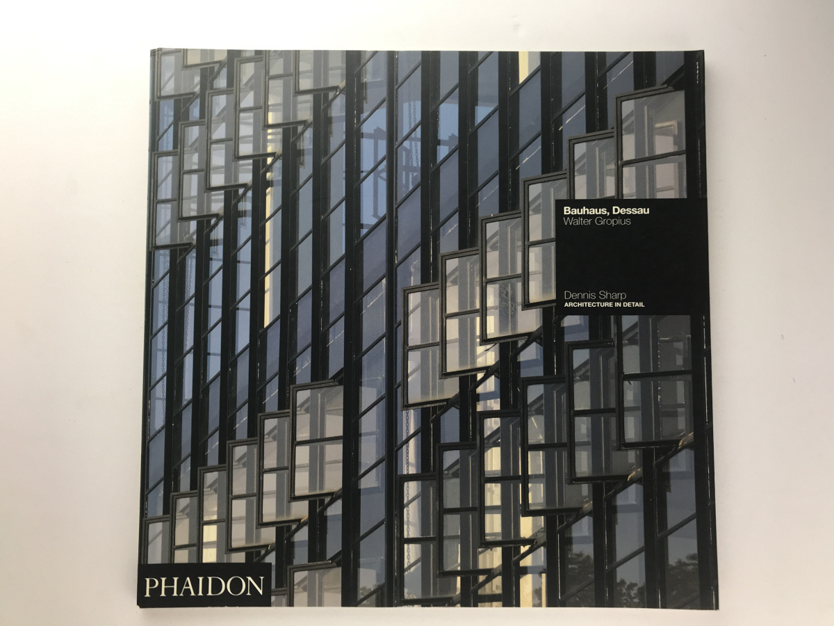 【格安，新作登場】 Bauhaus Dessau - Walter Gropius Architecture in Detail グロピウス バウハウス デッサウ(建築工学)｜売買されたオークション情報、yahooの商品情報をアーカイブ公開 - オークファン 建築工学