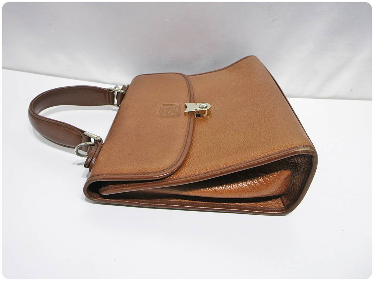 バーバリーズ バーバリー Burberry's BURBERRY 新品 レザー 希少BURBERRY 人気定番ノバチェック 美品 Burberrys | Burberry ショルダーバッグ 公式通販 コート BURBERRY(バーバリー)年代別タグ解説。トレンチコートの魅力