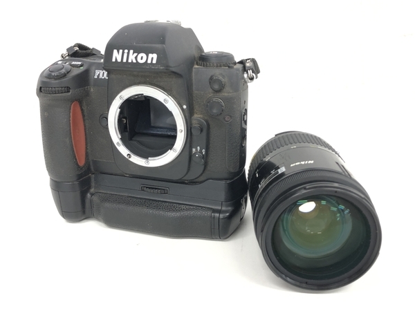 Nikon F100 一眼レフカメラ + SB-25フラッシュ　ジャンク NIKON F100 一眼レフ フィルムカメラ 35-135mm f3.5-4.5 レンズ付