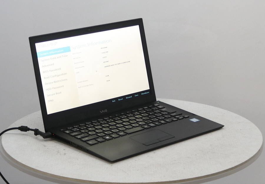 VAIO VJS131C11N - Core i5 6200U 2.30GHz 8GB □現状品 Core VAIO