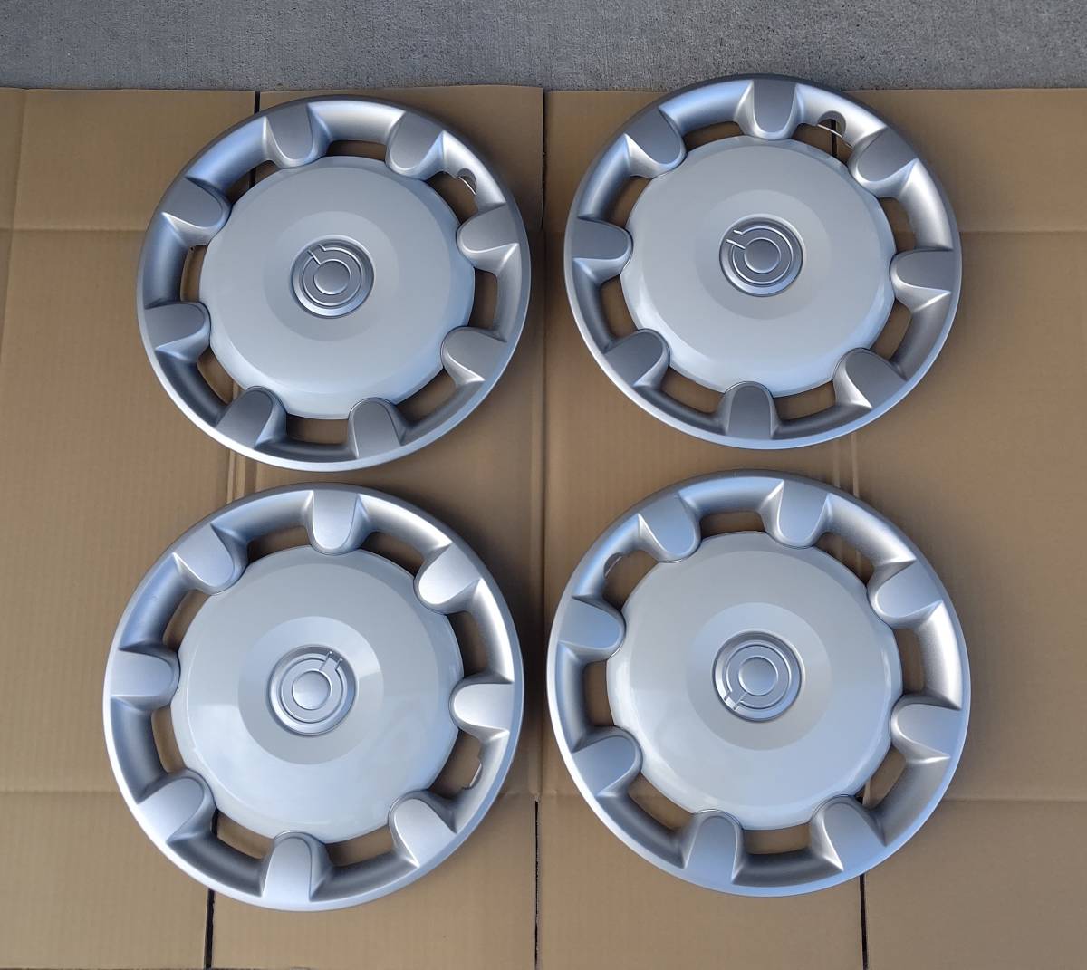 即決!ダイハツCANBUSキャンバス純正ホイール カバー14インチ軽自動車