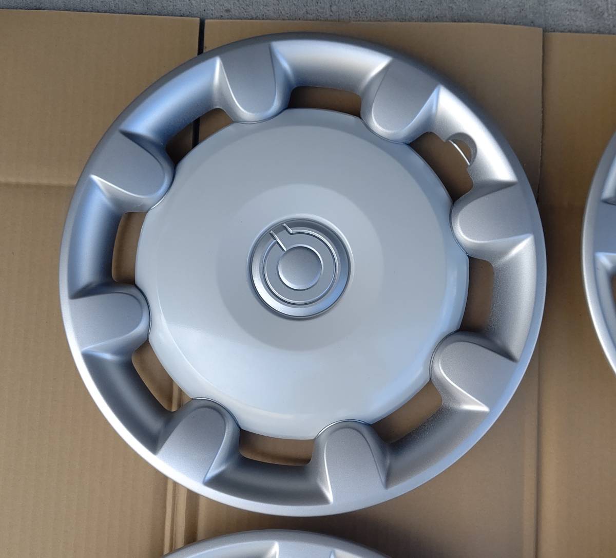 即決!ダイハツCANBUSキャンバス純正ホイール カバー14インチ軽自動車