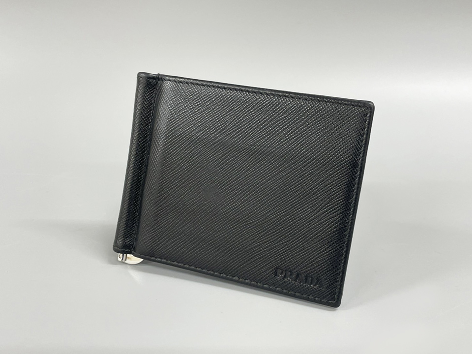 PRADA プラダ マネークリップ 財布 カードケース お札入れ 二つ折り