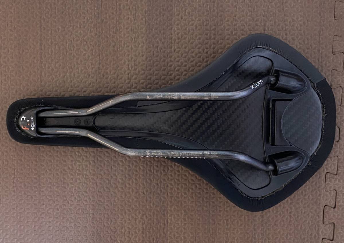 ANTARES アンタレス フィジーク サドル EVO R3 Fizik R1 VENTO VERSUS R5 fizik カーボンレール OPEN FIZIK 対面販売限定