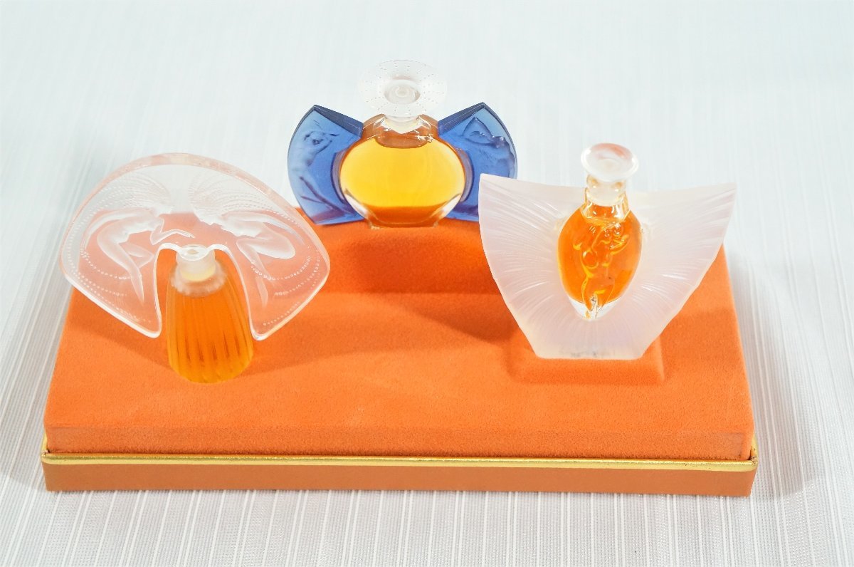 香水 ☆未使用・ラリック アルティメット パルファム セットPerfume