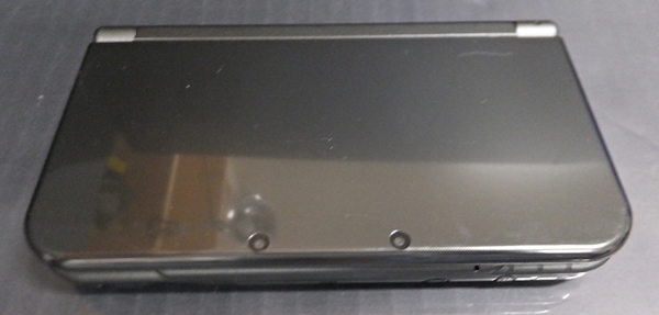  簡易 /箱無 Newニンテンドー3DS LL メタリックブラック 本体のみ /ヤケ有(ニンテンドー3DS本体)｜売買されたオークション情報、yahooの商品情報をアーカイブ公開 - オークファン ニンテンドー3DS本体
